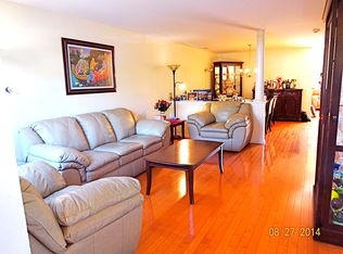 4 Windsong Cir, East Brunswick, NJ 08816
