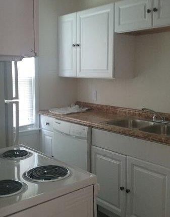 4th image of 9615 McGee St