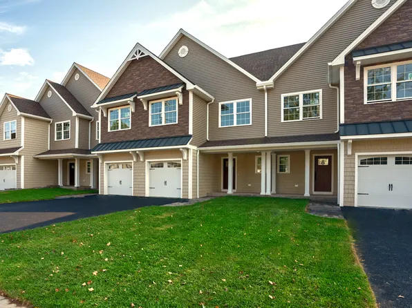 61 Beecher St, Southington, CT 06489