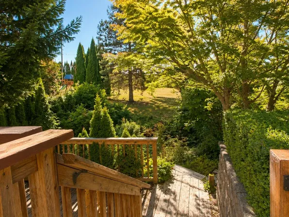 18118 Claytonwood Cres, Surrey, BC V3S 7T5