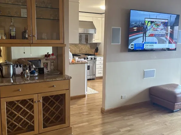 1 Bay Club Dr APT 20X, Bayside, NY 11360
