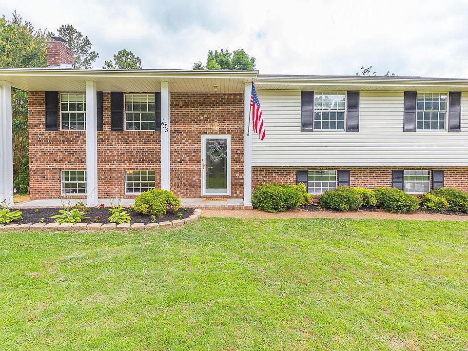 1st image of 633 Brownwood Cir