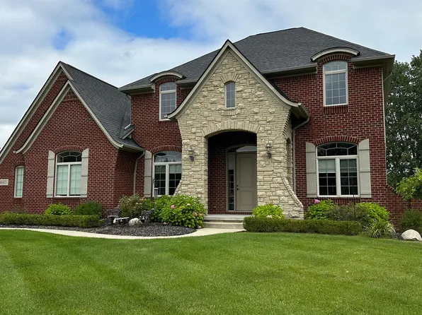 4047 Patricia Ct, Rochester, MI 48306