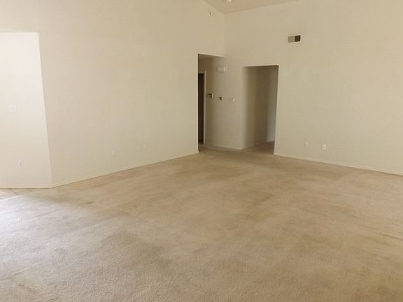 5th image of 10604 Arabella Dr NW