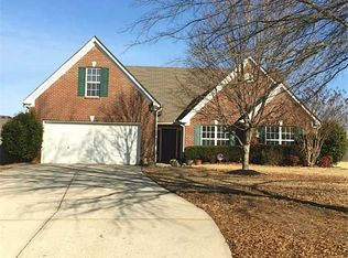 412 James Ridge Ct, Lawrenceville, GA 30045