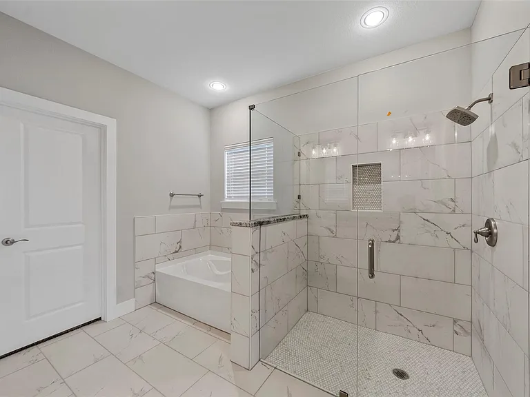 505 Ellis Place Dr — Photo 14