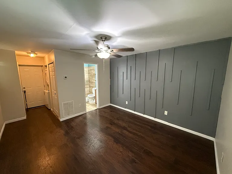 219 W Anderson Ave NW #A/B — Photo 5