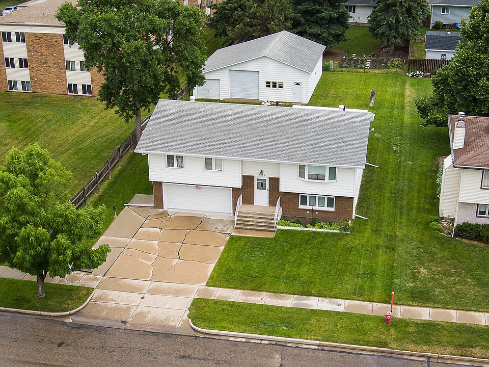1st image of 1533 N 22nd St
