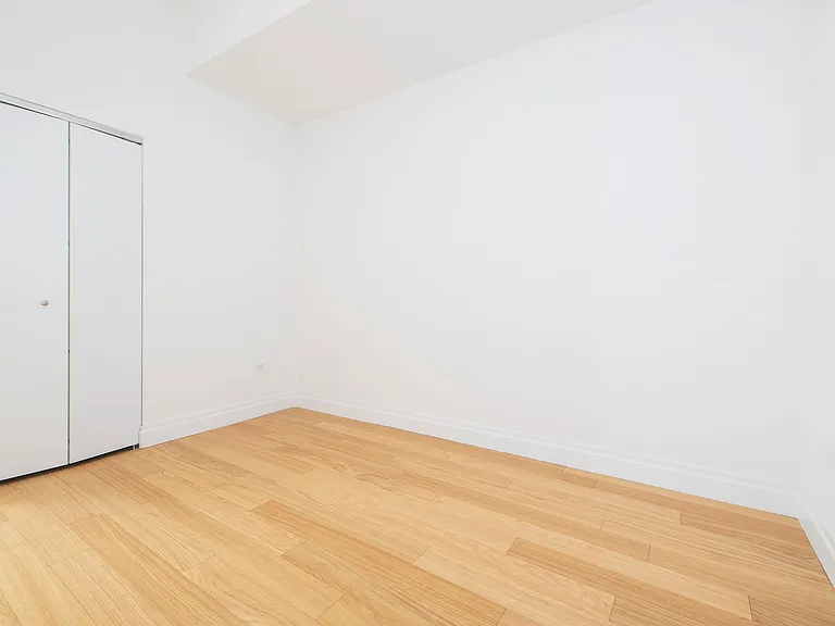 21 West St #18-A — Photo 9