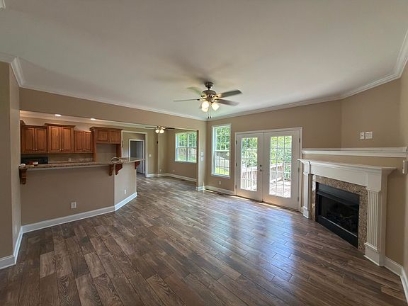 3rd image of 2530 Wessex Ln