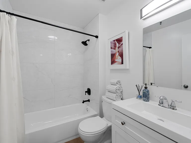2111 Latham St #307 — Photo 68