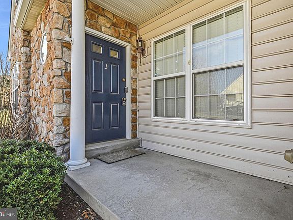 3rd image of 3 Allyssa Ln