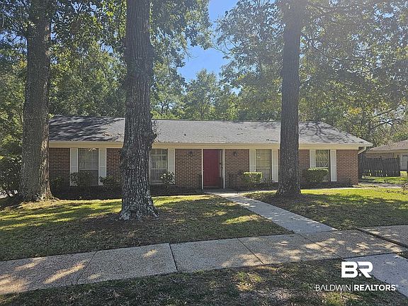 2nd image of 4255 Woodcliff Dr S