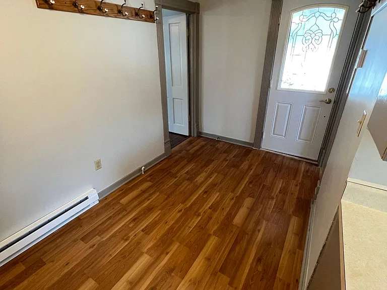 1117 W 2nd St #2 — Photo 11