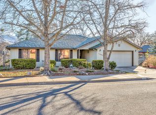 1020 Oak Knoll Dr, Ashland, OR