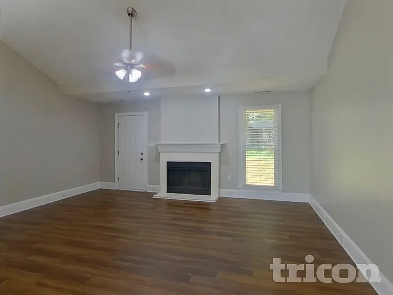 7100 Idlewild Brook Ln — Photo 3