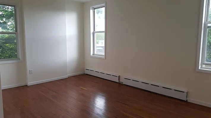 Rented by Naomi Property LLC | media 31