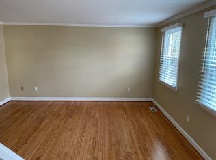 42 Gayfeather Ln #42, Glastonbury, CT 06033