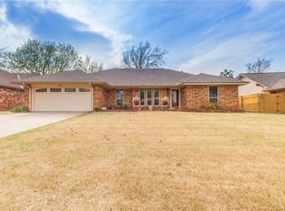 9719 Hummingbird Ln, Oklahoma City, OK 73162