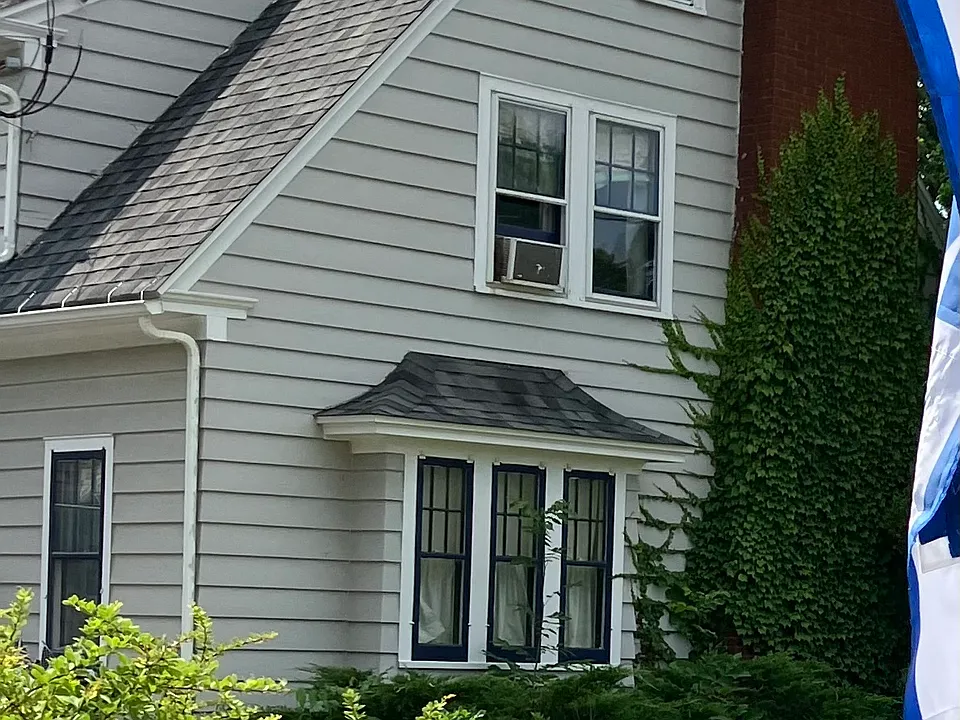 29 Broad St