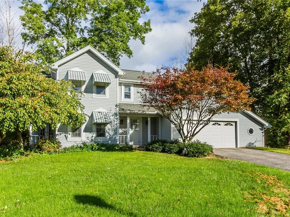 15 Northwood Dr, Rochester, NY 14612