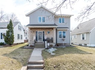 2104 Adams St, La Crosse, WI 54601