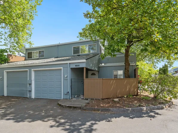 1630 NW Eastbrook Ct, Beaverton, OR 97006