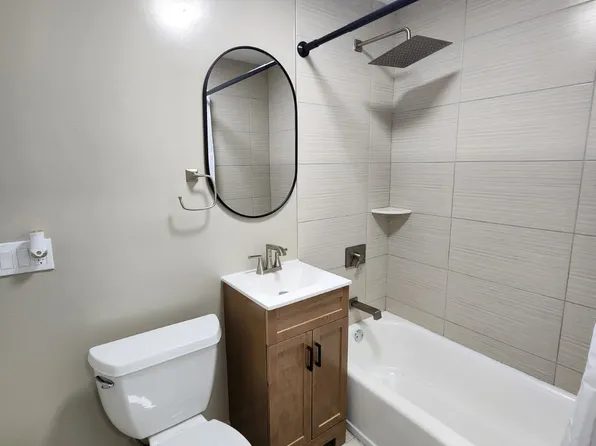 425 Martin Luther King Jr Drive image 9 of 10