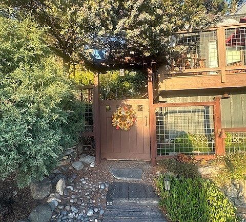 4th image of 610 Ardath Dr
