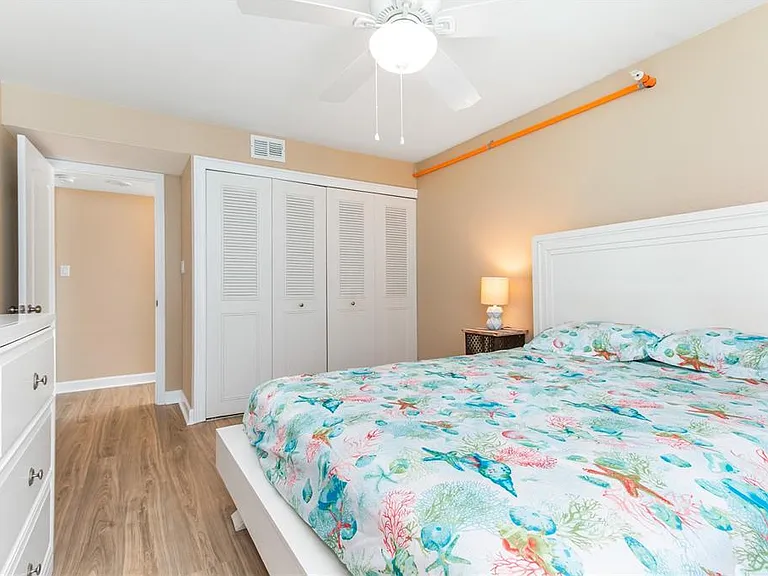 400 Island Way #212 — Photo 21