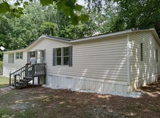 135 Sanders Ln, Greenville, SC 29609