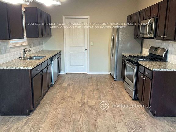 4th image of 473 Highland Falls Dr