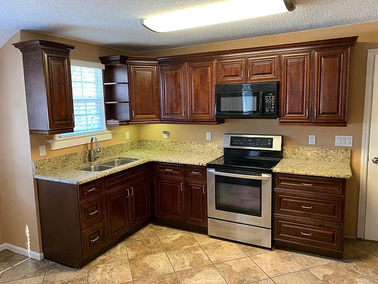 1815 Bartram Rd — Photo 3