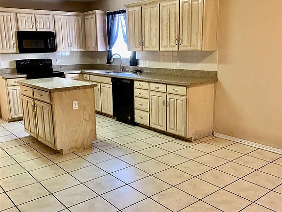 4th image of 8121 Jolie Dr