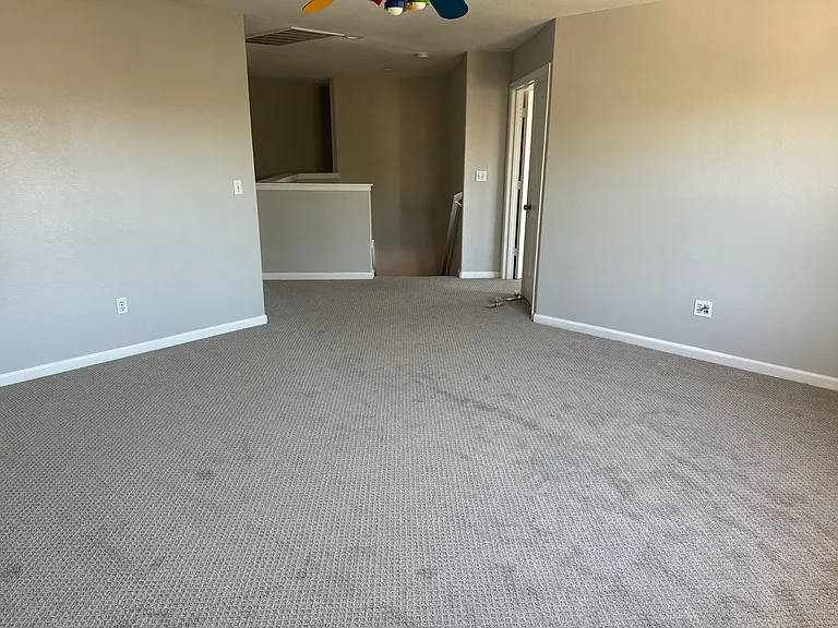 1047 Boardwalk Dr — Photo 18