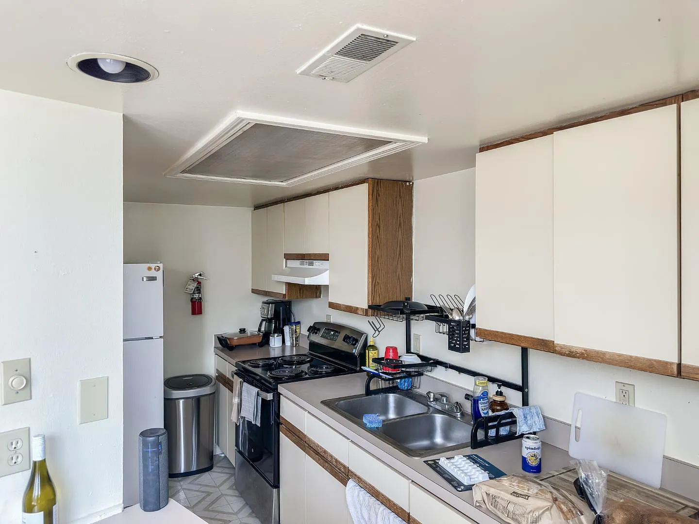 226 W Michigan Ave - Apt 2 — Photo 3