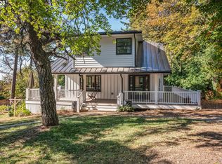 5805 SW Taylor St, Portland, OR 97221