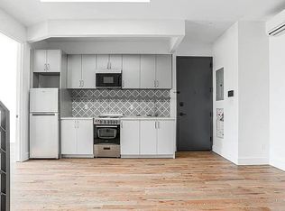 418 E 28th St, Brooklyn, NY 11226