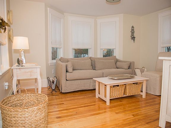 4th image of 21 Summer St