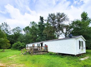 62 Deer Ln, Picayune, MS 39466