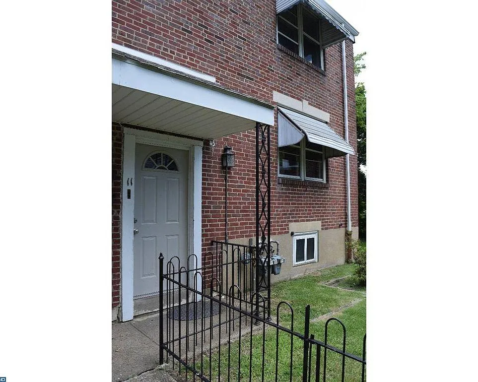 Building Photo - 11 Corbin Ct #1