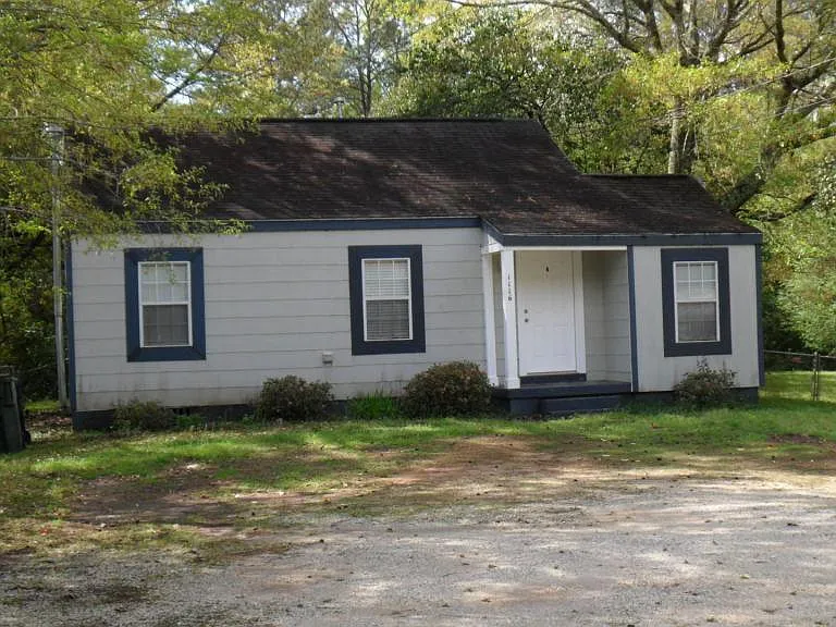 1116 E Glenn Ave — Photo 11