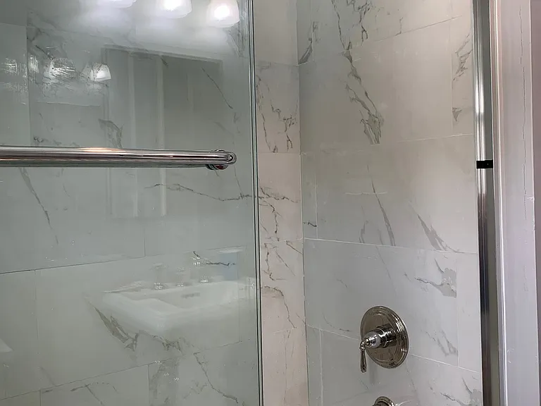 422 Truman St — Photo 5
