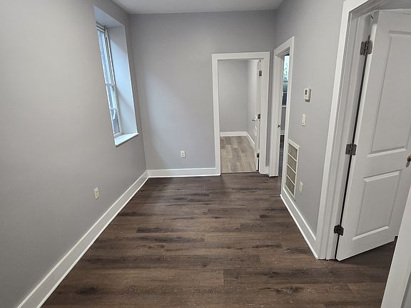 4th image of 618 S Orange Ave #2C