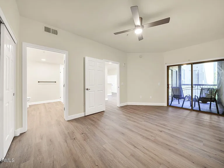 9820 N Central Ave #120 — Photo 16
