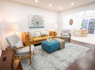 2360 Parkhaven Blvd #4, Oakville, ON L6H 7S6