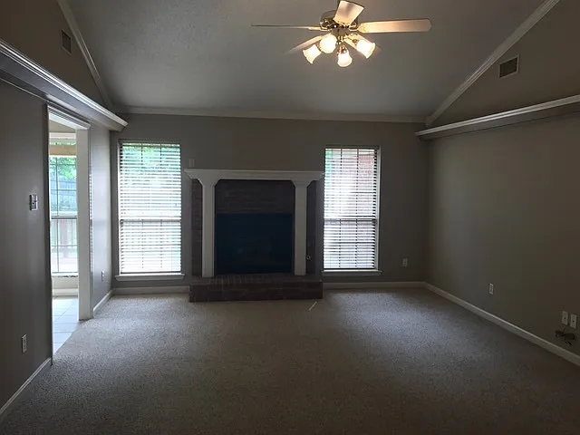 2030 Cabot Cv — Photo 2