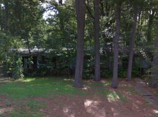 2030 Castle Hill Dr, Jackson, MS 39204