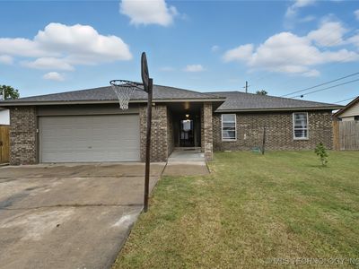 4921 S Bermuda Ave, Sand Springs, OK, 74063