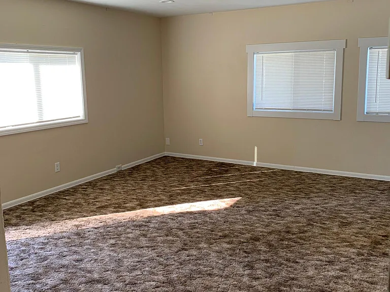 12807 NE Clackamas St — Photo 4